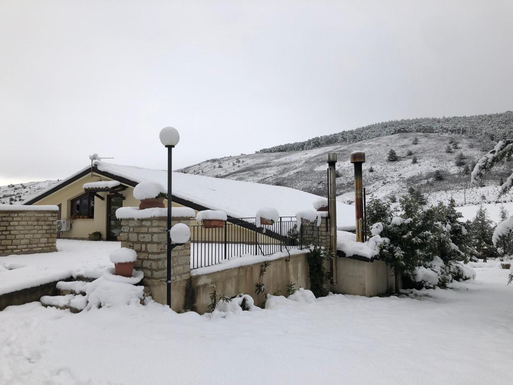 Agriturismo Serra Moneta Santo Stefano Quisquina Eksteriør billede